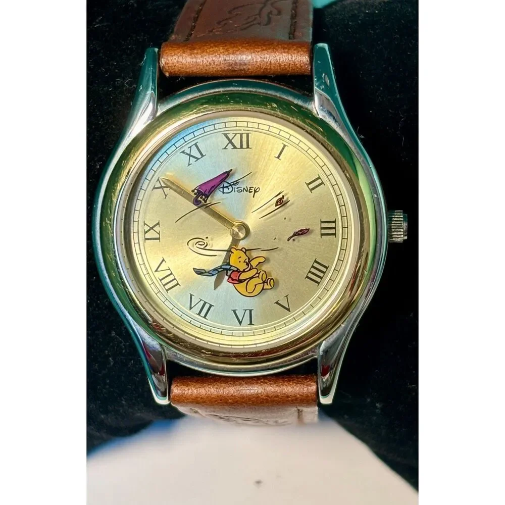 Vintage Disney Winnie the Pooh Watch – Animated Floating Dial – New Battery!